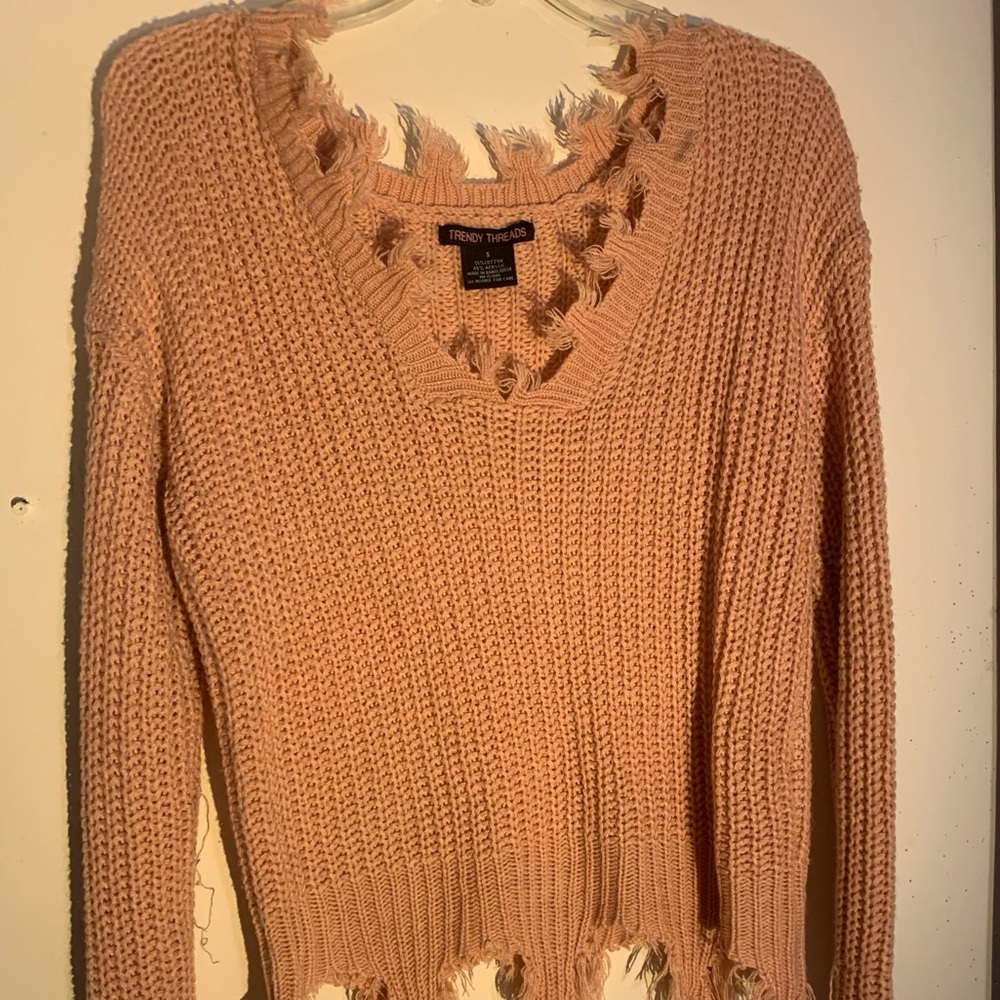 Light pink sweater // Size small